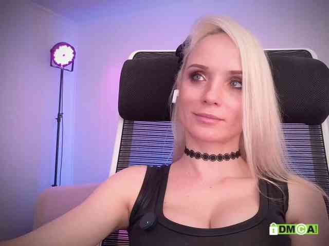 Louise_Dance webcam