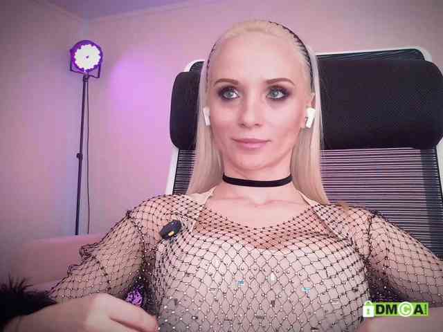 Louise_Dance webcam