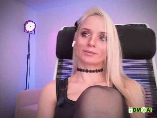 Louise_Dance webcam