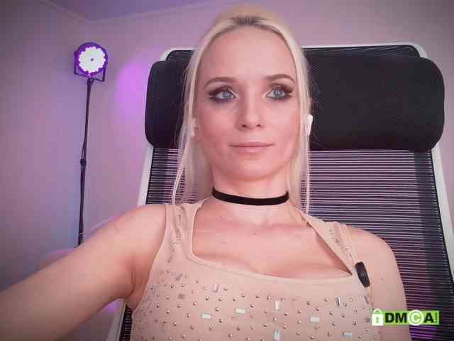 Louise_Dance webcam