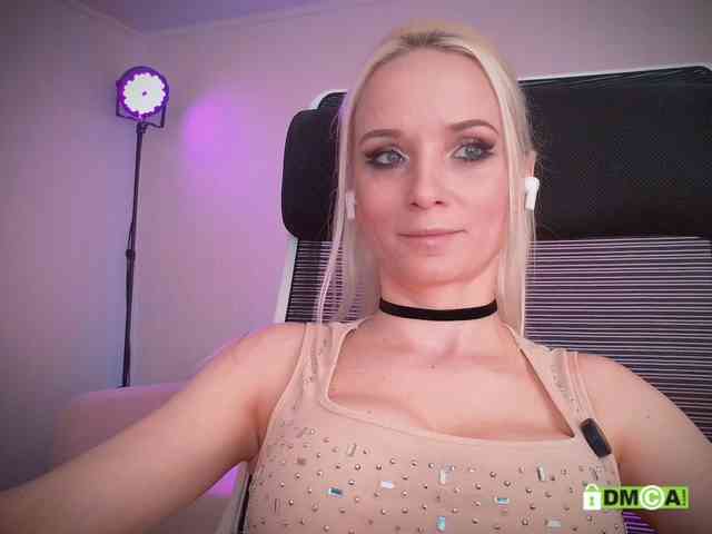 Louise_Dance webcam