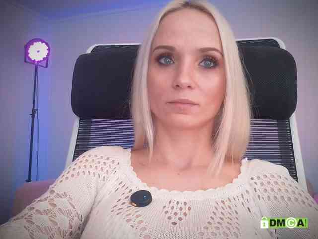Louise_Dance webcam