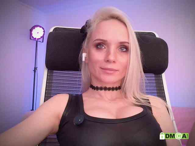 Louise_Dance webcam