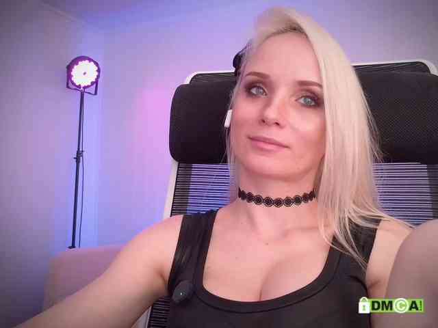 Louise_Dance webcam