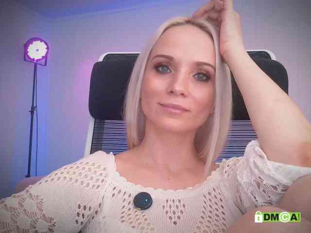 Louise_Dance webcam