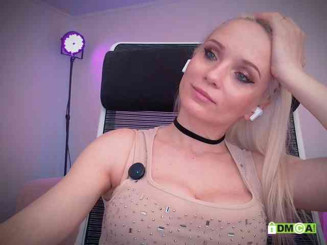 Louise_Dance webcam