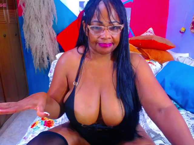 AdaBlake live cam on BongaCams