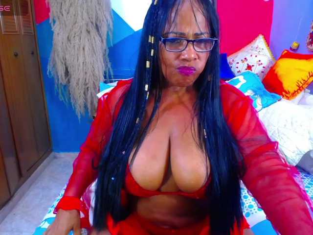AdaBlake live cam on BongaCams