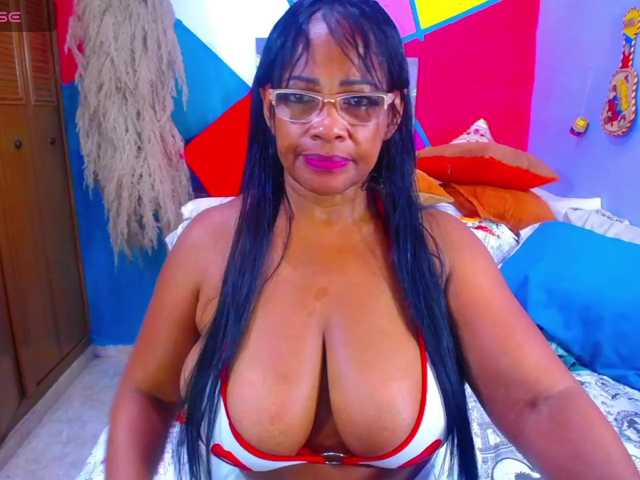 AdaBlake live cam on BongaCams