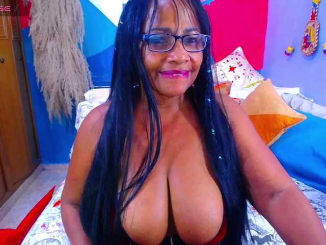 AdaBlake live cam on BongaCams
