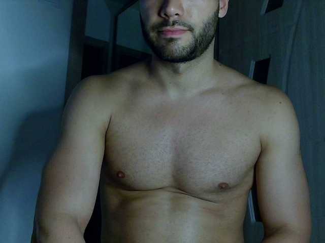 Justyn11, 26 y/o - Live Cam on BongaCams