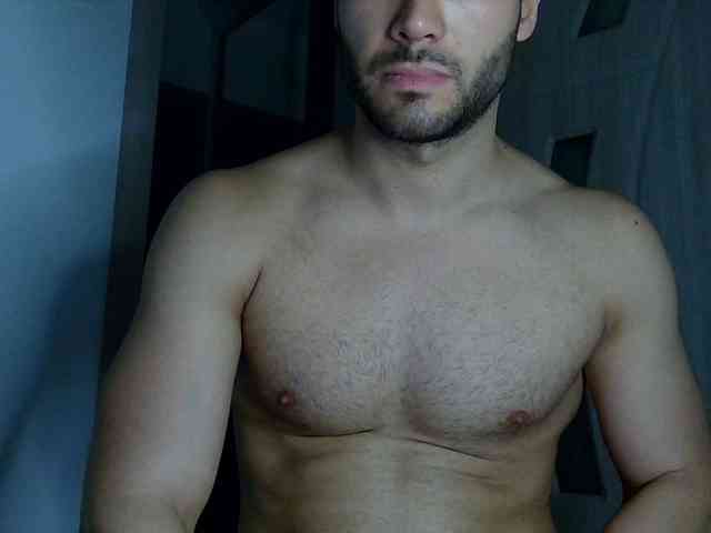 Justyn11 Sex Cam Show