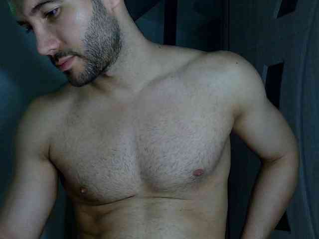 Justyn11 Sex Cam Show