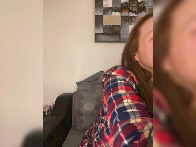 Alisasqrl live cam on BongaCams