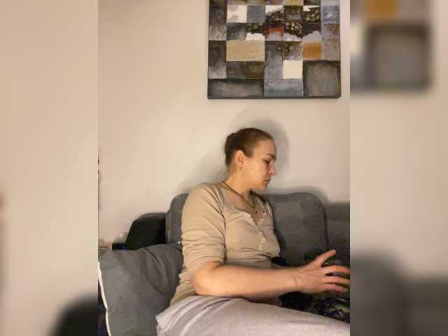 Alisasqrl live cam on BongaCams