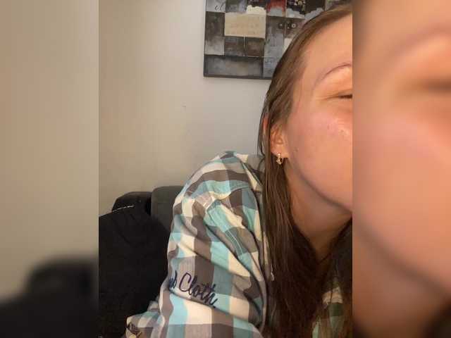 Alisasqrl live cam on BongaCams