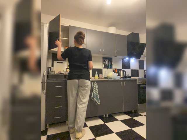 Alisasqrl live cam on BongaCams