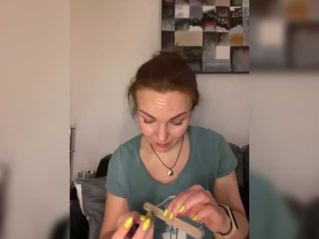 Alisasqrl live cam on BongaCams
