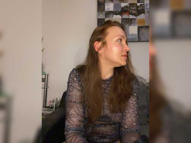 Alisasqrl live cam on BongaCams
