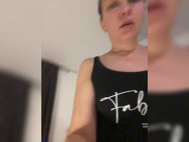 Alisasqrl live webcam show