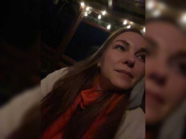 Alisasqrl live cam preview
