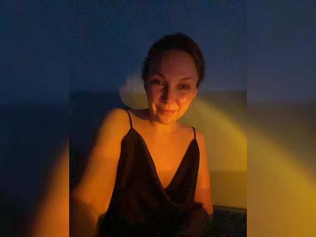 Alisasqrl live cam on BongaCams