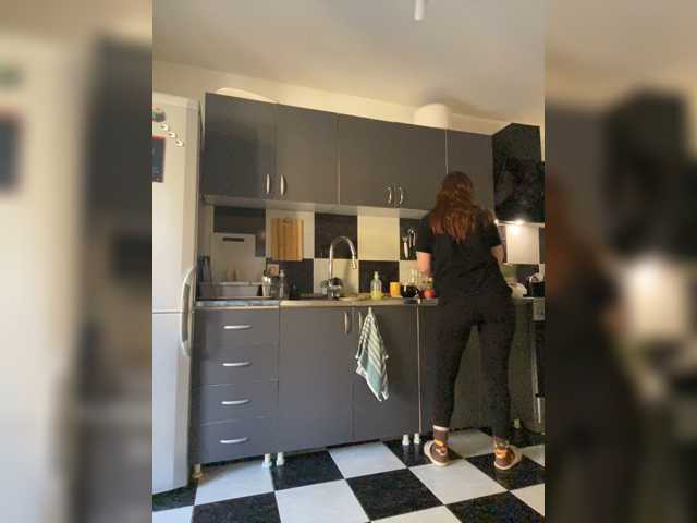 Alisasqrl live cam on BongaCams