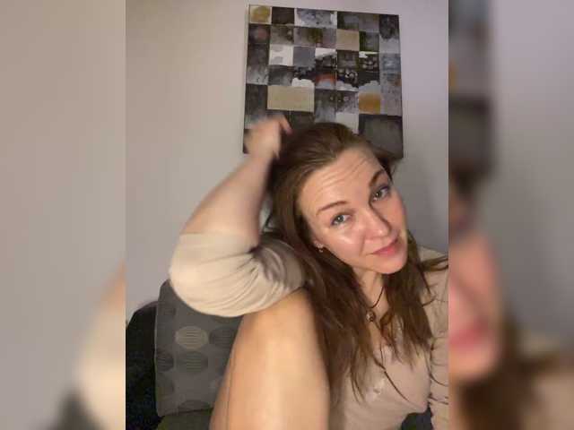 Alisasqrl live cam preview