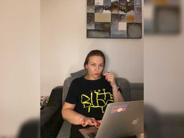 Alisasqrl, live now on BongaCams