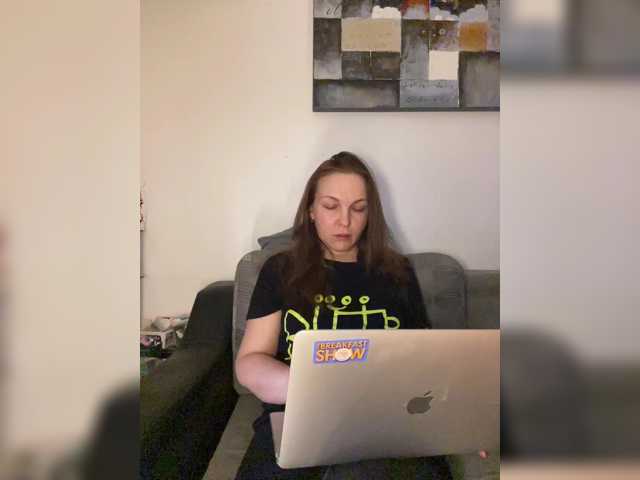 Alisasqrl, live now on BongaCams