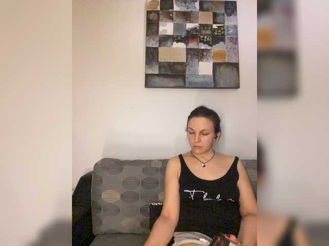 Alisasqrl live cam on BongaCams