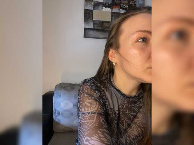 Alisasqrl live webcam show