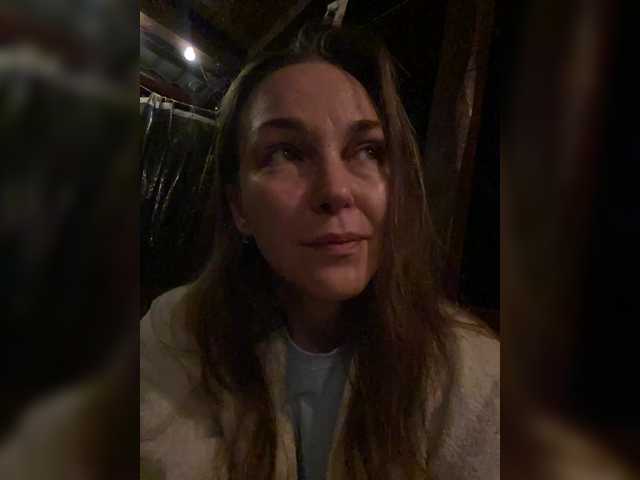 Alisasqrl live cam on BongaCams