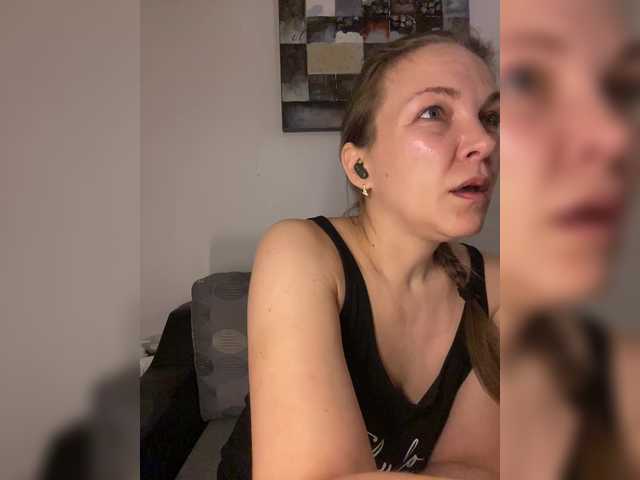 Alisasqrl live webcam show