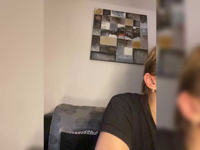 Alisasqrl live cam on BongaCams