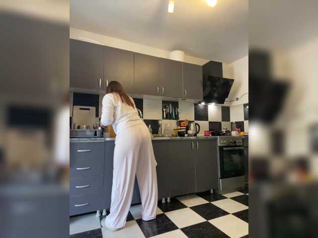 Alisasqrl live cam preview