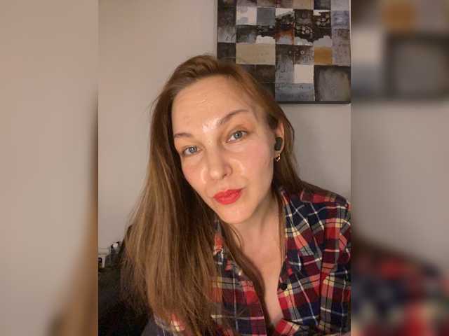 Alisasqrl live cam preview