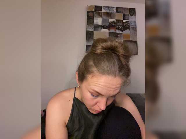 Alisasqrl live cam on BongaCams