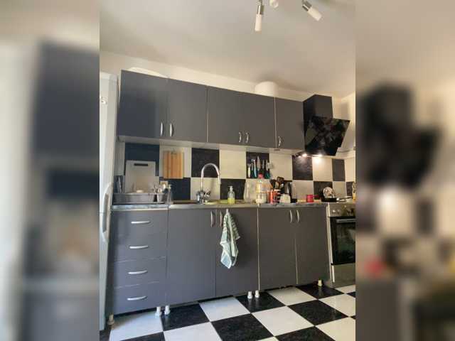 Alisasqrl live cam preview