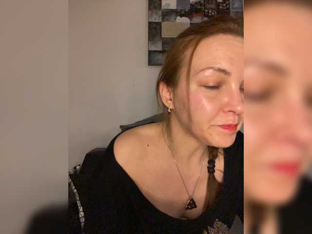 Alisasqrl live cam preview