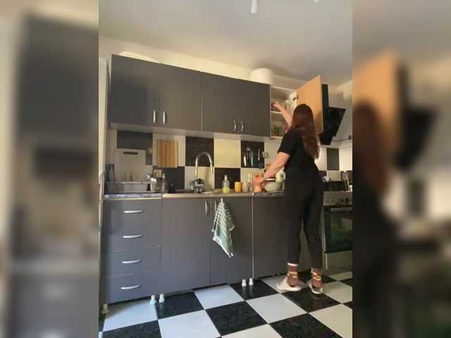 Alisasqrl live cam preview