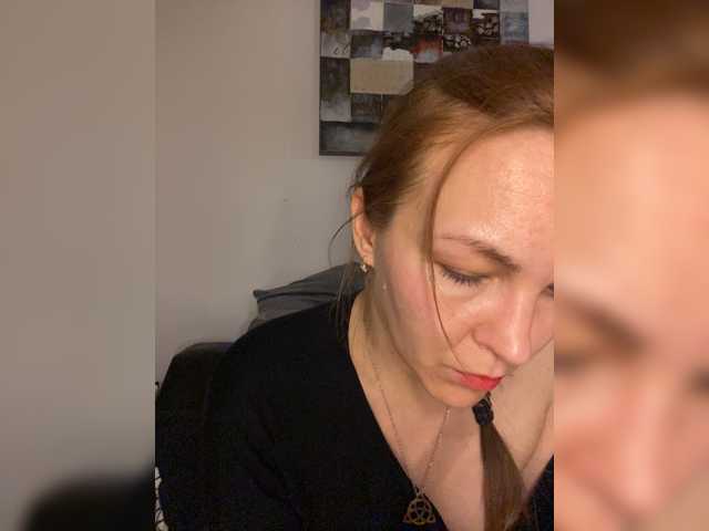 Alisasqrl live cam preview