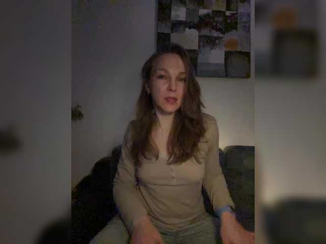 Alisasqrl Live Cam on BongaCams