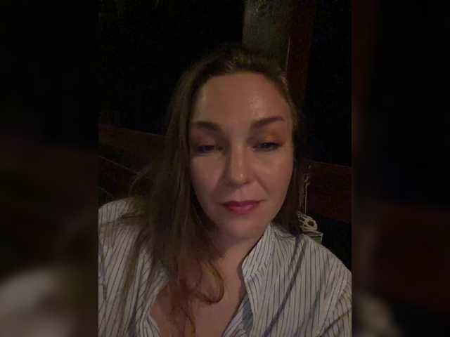 Alisasqrl live webcam show