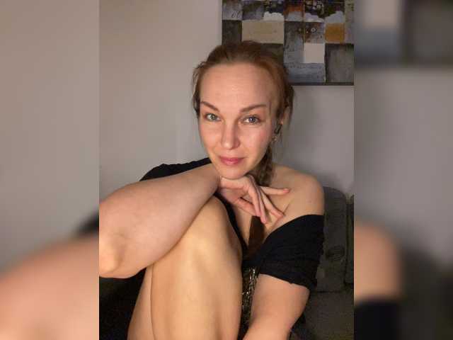 Alisasqrl live cam preview