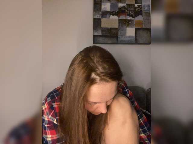 Alisasqrl live cam on BongaCams