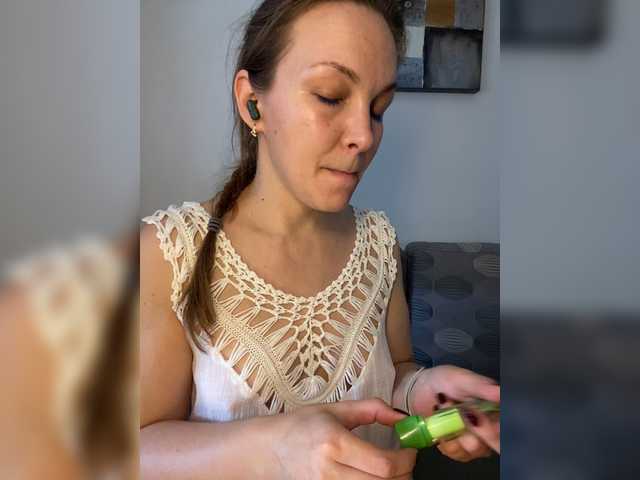 Alisasqrl live webcam show