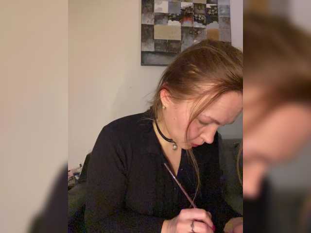 Alisasqrl live cam preview