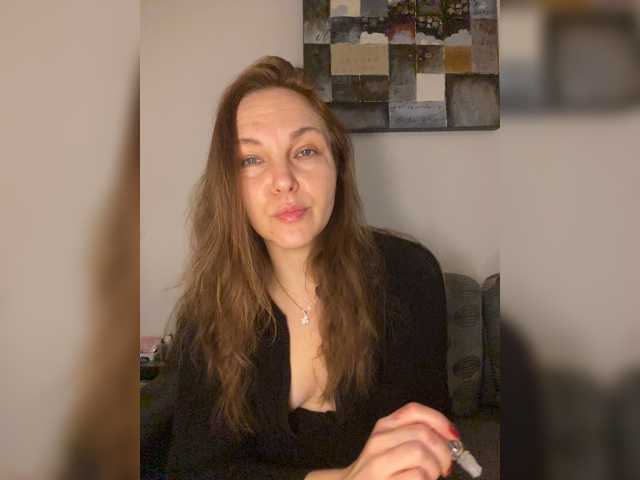Alisasqrl live cam preview