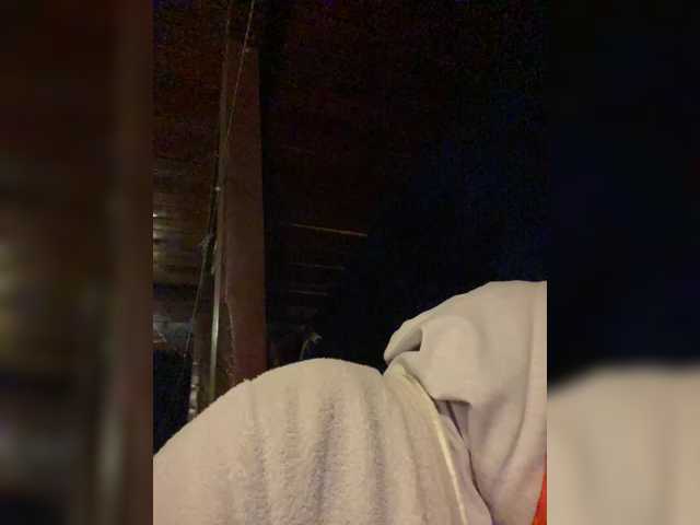 Alisasqrl live cam on BongaCams